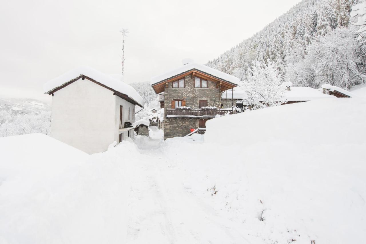 Casa Vacanze Grand-Haury Da Andrea 아르비에 외부 사진