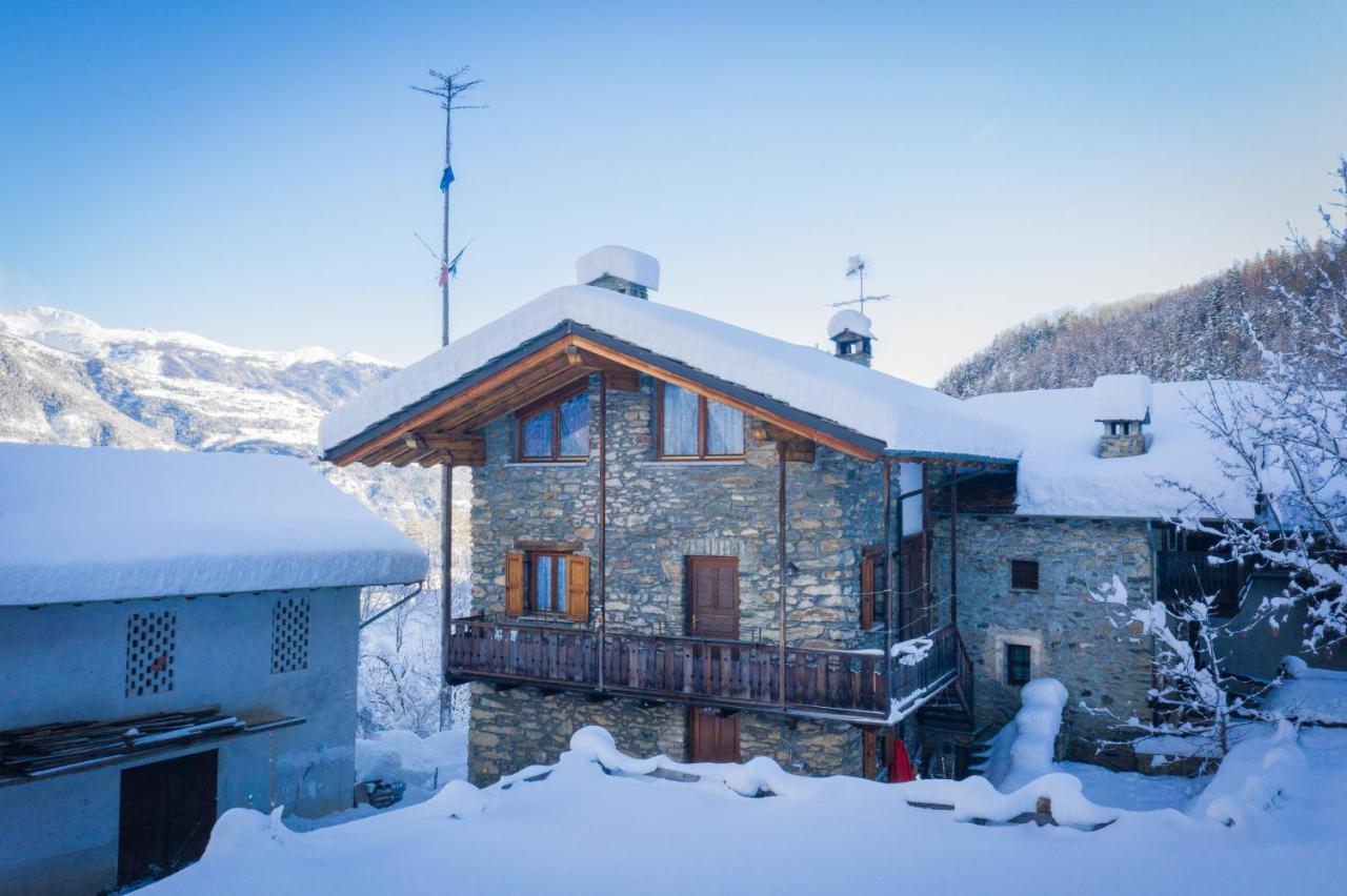 Casa Vacanze Grand-Haury Da Andrea 아르비에 외부 사진