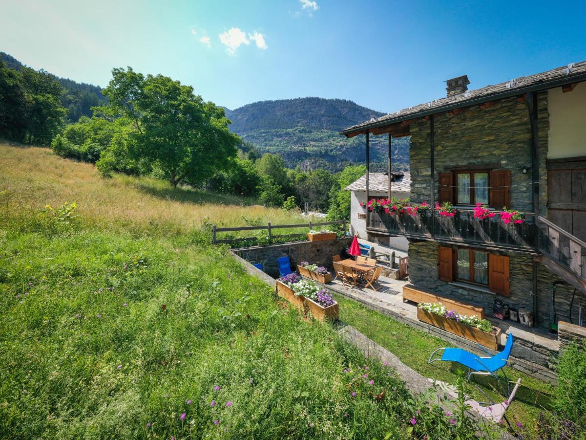 Casa Vacanze Grand-Haury Da Andrea 아르비에 외부 사진